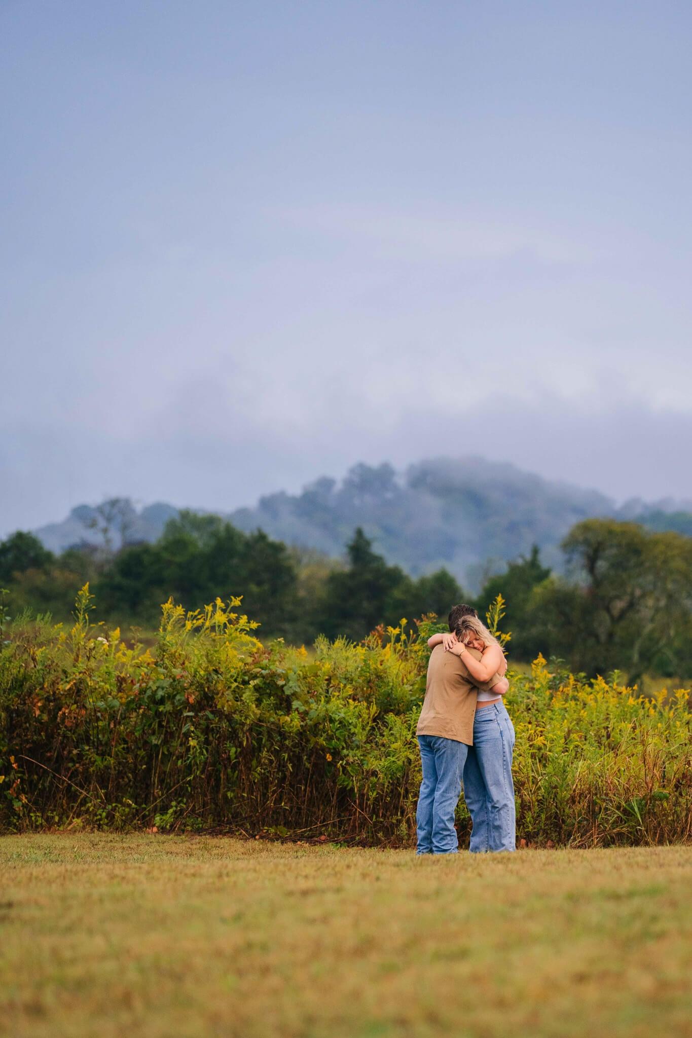 An Unforgettable Engagement Session with Breanna & Cory at Bells Bend Outdoor Center